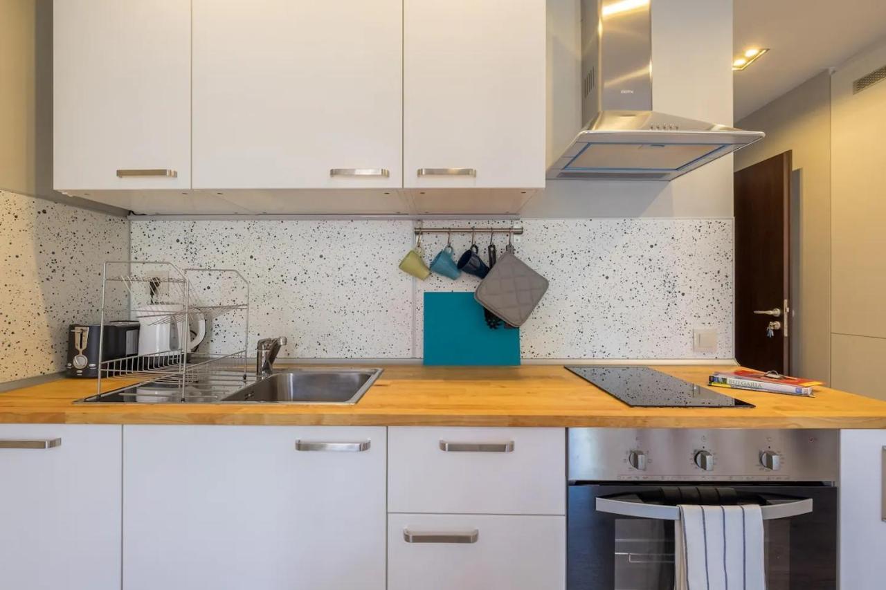 Quiet & Airy Modern Apt. Top Centre Free Parking София Экстерьер фото